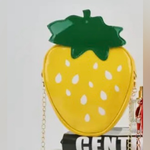 3/$20 Yellow Strawberry Shoulder Bag Crossbody Purse NEW - Picture 7 of 8